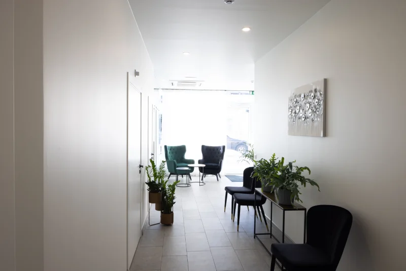 Uzgaidāmā telpa pirms analīžu nodošas Rīgas centrā