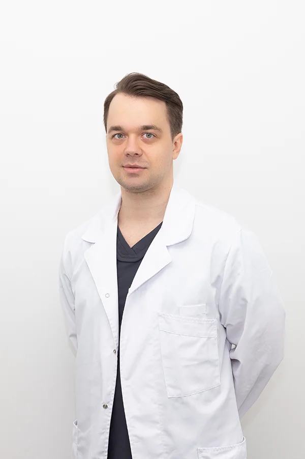 Traumatologist in Riga Dmitrij Bodrovs - helps with joint pain and injuries